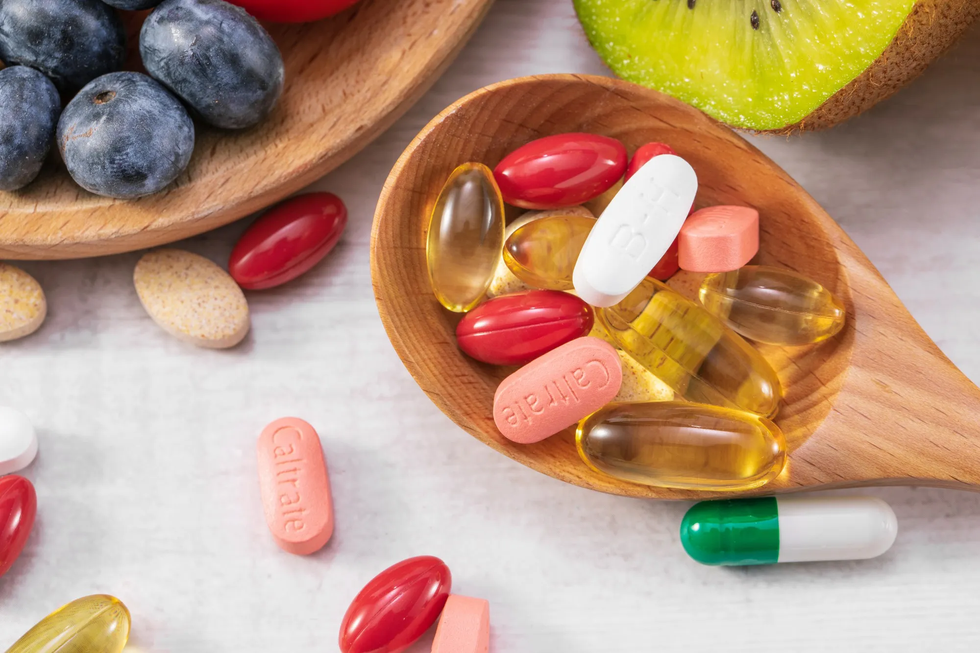 Daily Vitamins vs. Multivitamins: Which is Right for You?